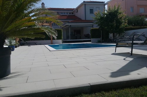 Photo 20 - Gorgeous Seaside Villa in Zadar With Swimming Pool