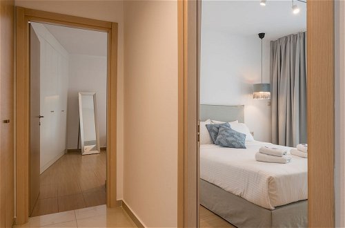 Photo 48 - Trianon Luxury Apartments & Suites