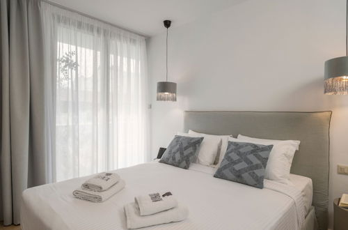 Photo 47 - Trianon Luxury Apartments & Suites