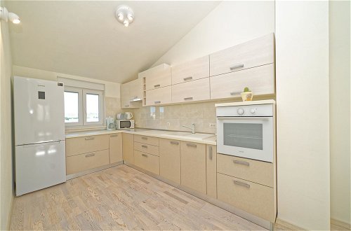Photo 9 - Apartment Hennion / Two Bedrooms A1 Leona