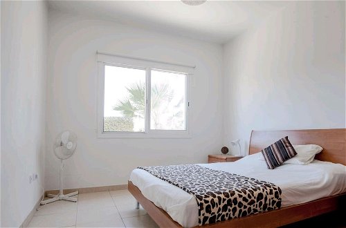 Photo 4 - Modern and Spacious 2 bed Apartment in Peyia