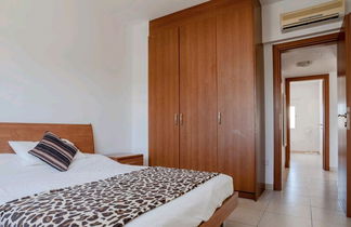 Photo 2 - Modern and Spacious 2 bed Apartment in Peyia