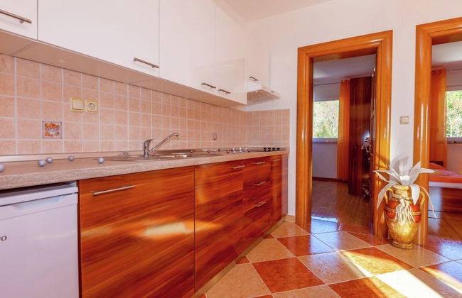 Peaceful Apartment in Dramalj with Hot Tub - Foto 8