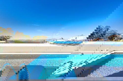 Photo 11 - Sun and Sea Plus Resort Hotel