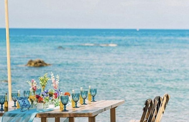 Grande Blue Suites with private bay - Photo 13