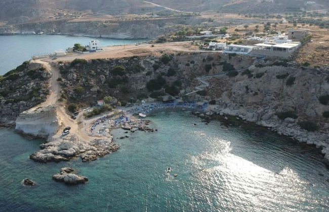 Grande Blue Suites with private bay - Photo 11