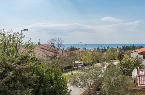 Photo 16 - Spacious 3bdr Sea View Apartment Next to the Beach