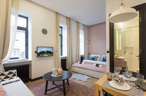 Photo 1 - Modern studio apt near Croatian National Theater