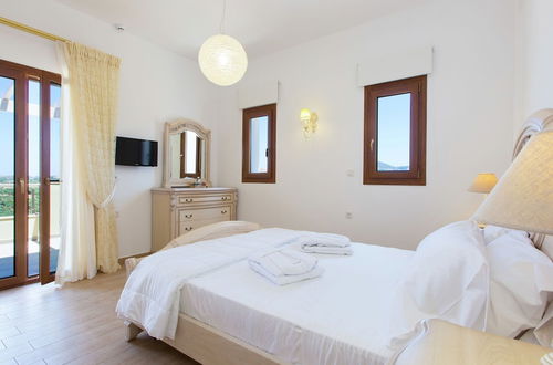 Photo 8 - Charming Villa in Achlades Crete With Private Pool