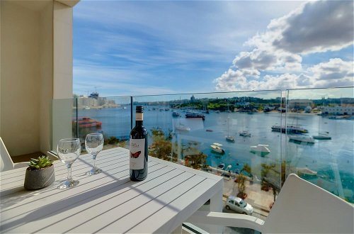 Foto 8 - Luxury Apartment With Valletta and Harbour Views