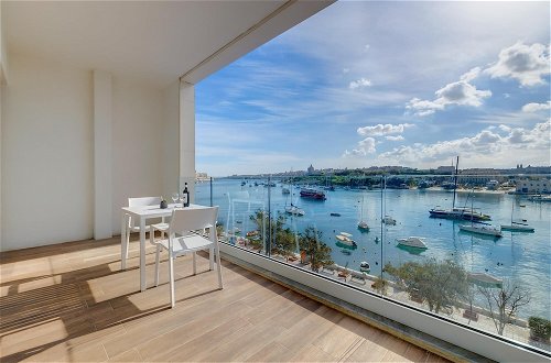 Photo 20 - Luxury Apartment With Valletta and Harbour Views