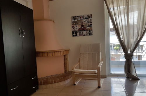 Photo 15 - Erra - Zephyr - Athens Center, 90m²,3 BD,1.5 BATH