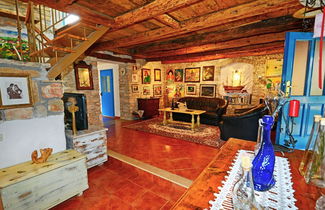 Photo 3 - Charming Holiday Home