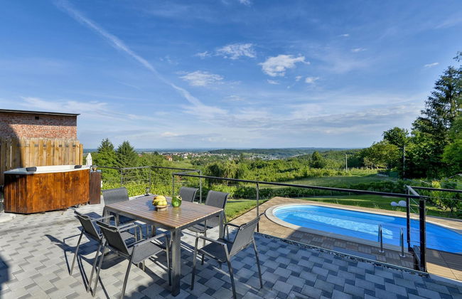 Twin Oasis Retreat With Pool & Spa - Foto 18