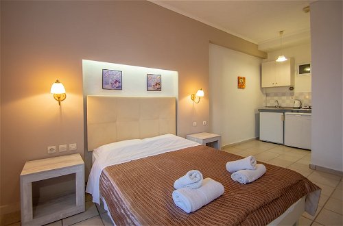 Photo 7 - Agoulos Beach Hotel