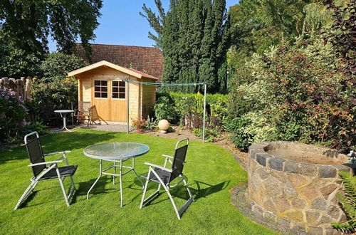 Photo 10 - Countryside Holiday Home in Kingsdorf With Garden