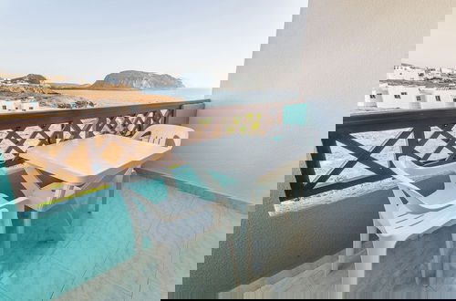 Photo 12 - Alpha Studios