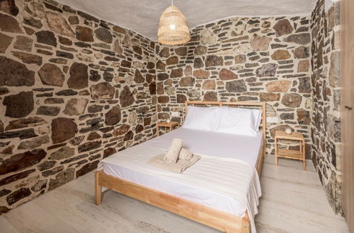 Photo 5 - Salty Caves Apartments Milos