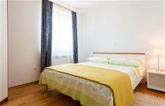Photo 2 - Spacious Apartment in Vantacici near Sea