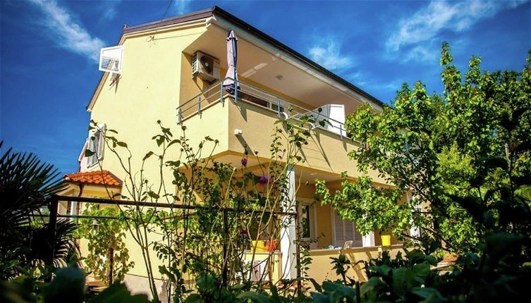 Foto 1 - Spacious Apartment in Vantacici near Sea