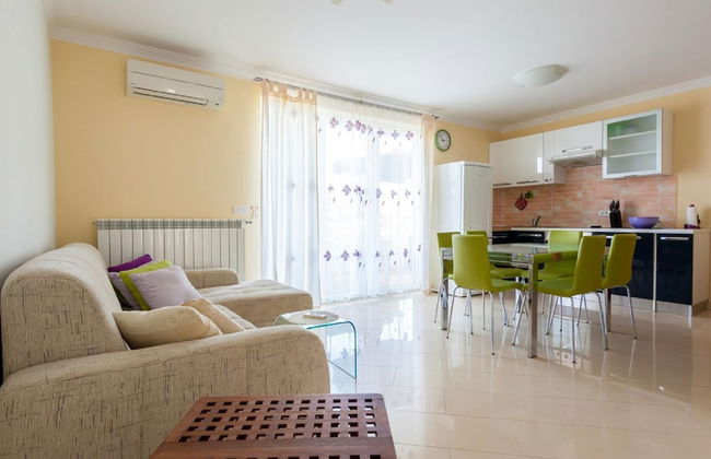 Spacious Apartment in Vantacici near Sea - Foto 15