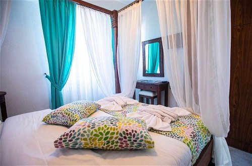 Foto 4 - Captivating Bougainvillea Apartment in Panormos