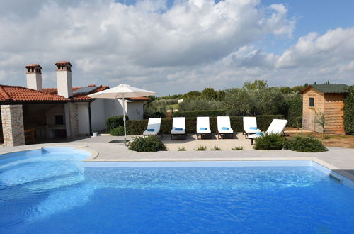 Photo 37 - Luxurious Villa in Lavanda in Kanfanar With Private Pool