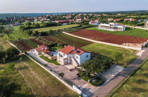 Photo 38 - Luxurious Villa in Lavanda in Kanfanar