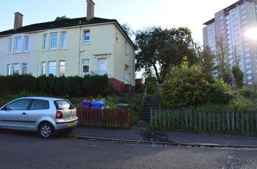 Photo 1 - Glasgow Scotstoun Cottage Flat