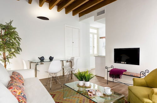 Photo 12 - Beatiful & Quiet 2Bd Apartment Near the Cathedral, Padre Marchena III