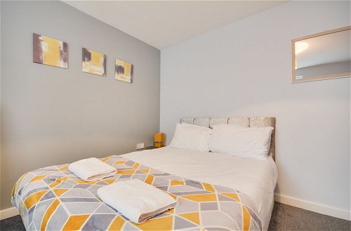 Photo 4 - Cosy 2 Bedroom Apartment with Parking