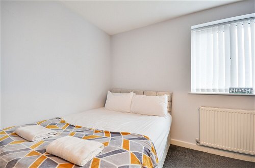 Photo 3 - Cosy 2 Bedroom Apartment with Parking