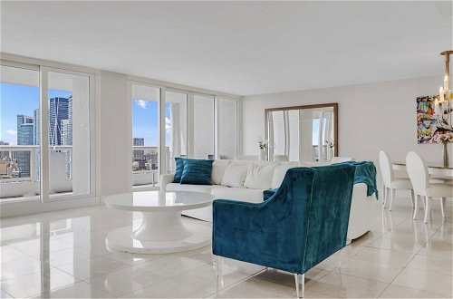 Photo 23 - Modern and Bright Penthouse With Ocean View
