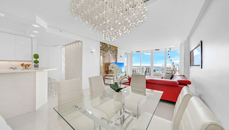 Photo 1 - Modern and Bright Penthouse With Ocean View