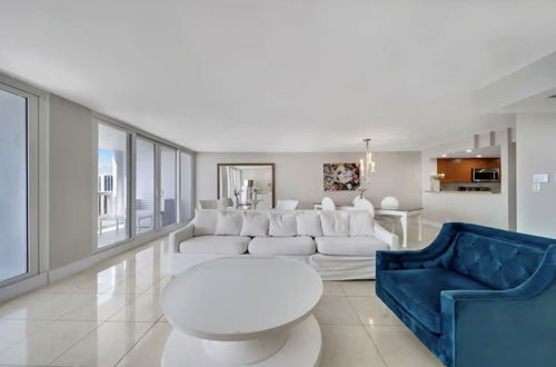 Photo 57 - Modern and Bright Penthouse With Ocean View