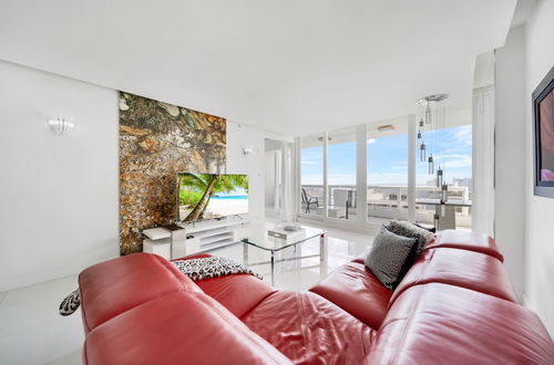 Photo 33 - Modern and Bright Penthouse With Ocean View