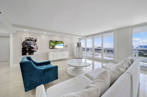 Photo 21 - Modern and Bright Penthouse With Ocean View