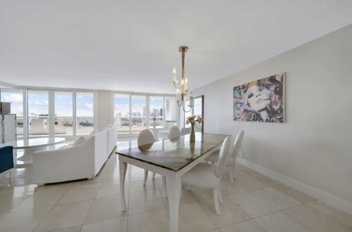 Photo 38 - Modern and Bright Penthouse With Ocean View