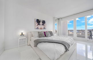 Photo 3 - Modern and Bright Penthouse With Ocean View