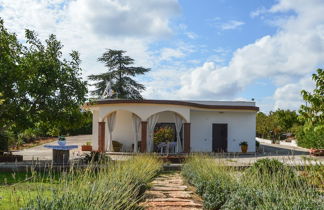 Photo 1 - Marie Maison Salinola