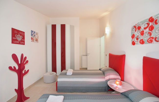 Sunny Stay in Tavullia Hills - Photo 4
