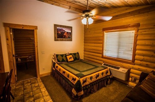 Photo 4 - Bryce Country Cabins