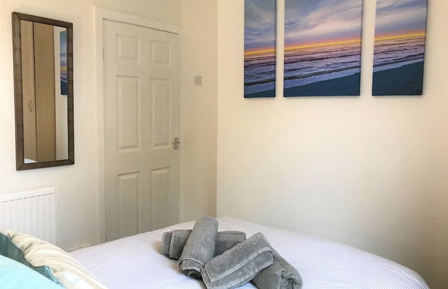 Central Wigan Welcoming Townhouse Sleeps up to 6 - Foto 6