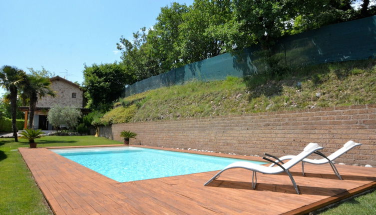 Photo 1 - Rustico Villa Marciaga With Pool