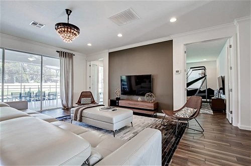 Photo 33 - Comfortable and Modern Home With Private Pool Near Disney