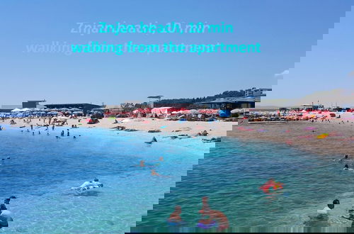 Foto 30 - Modern apt With Terrace 4 min Walk to the Beach