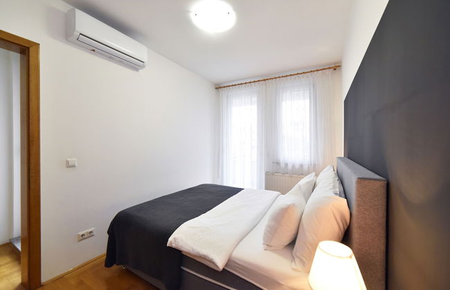 Apartment Stadium - Photo 7