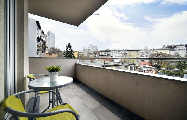 Apartment Stadium - Photo 13
