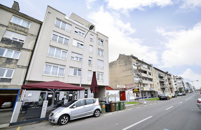 Apartment Stadium - Photo 17