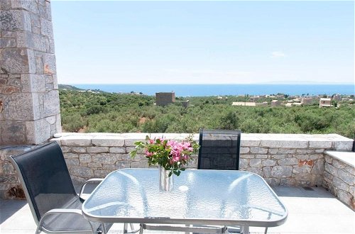 Photo 19 - Spacious Villa Stunning Seaview - Perfect Location